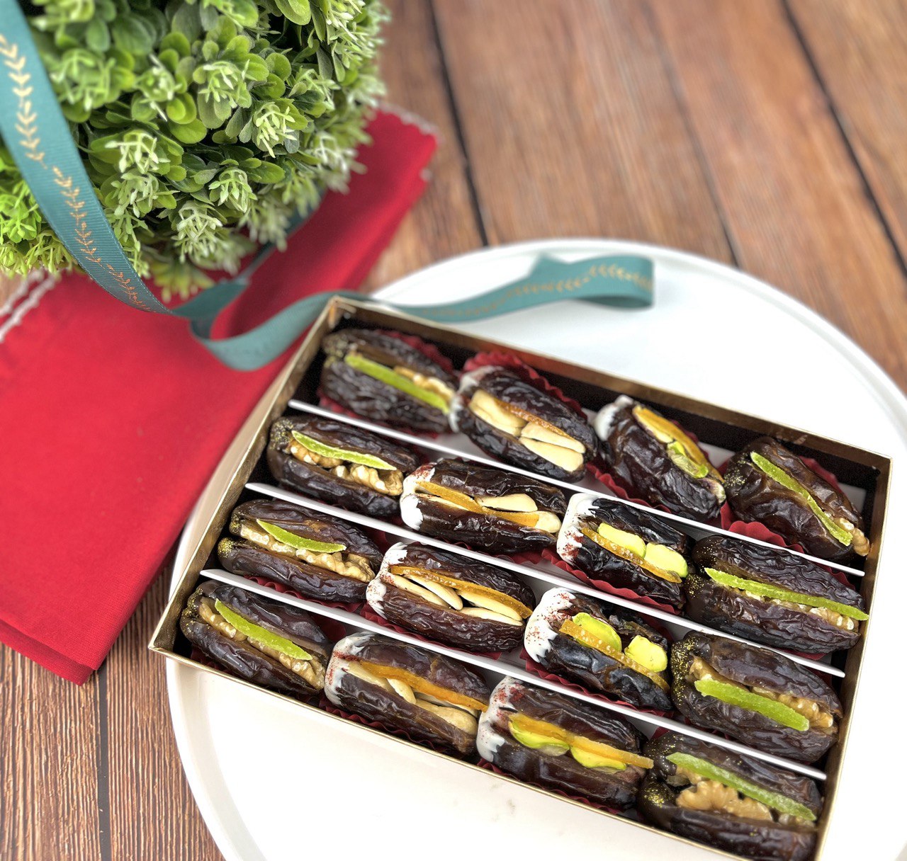 Stuffed Dates - Sweet Lovely Gift
