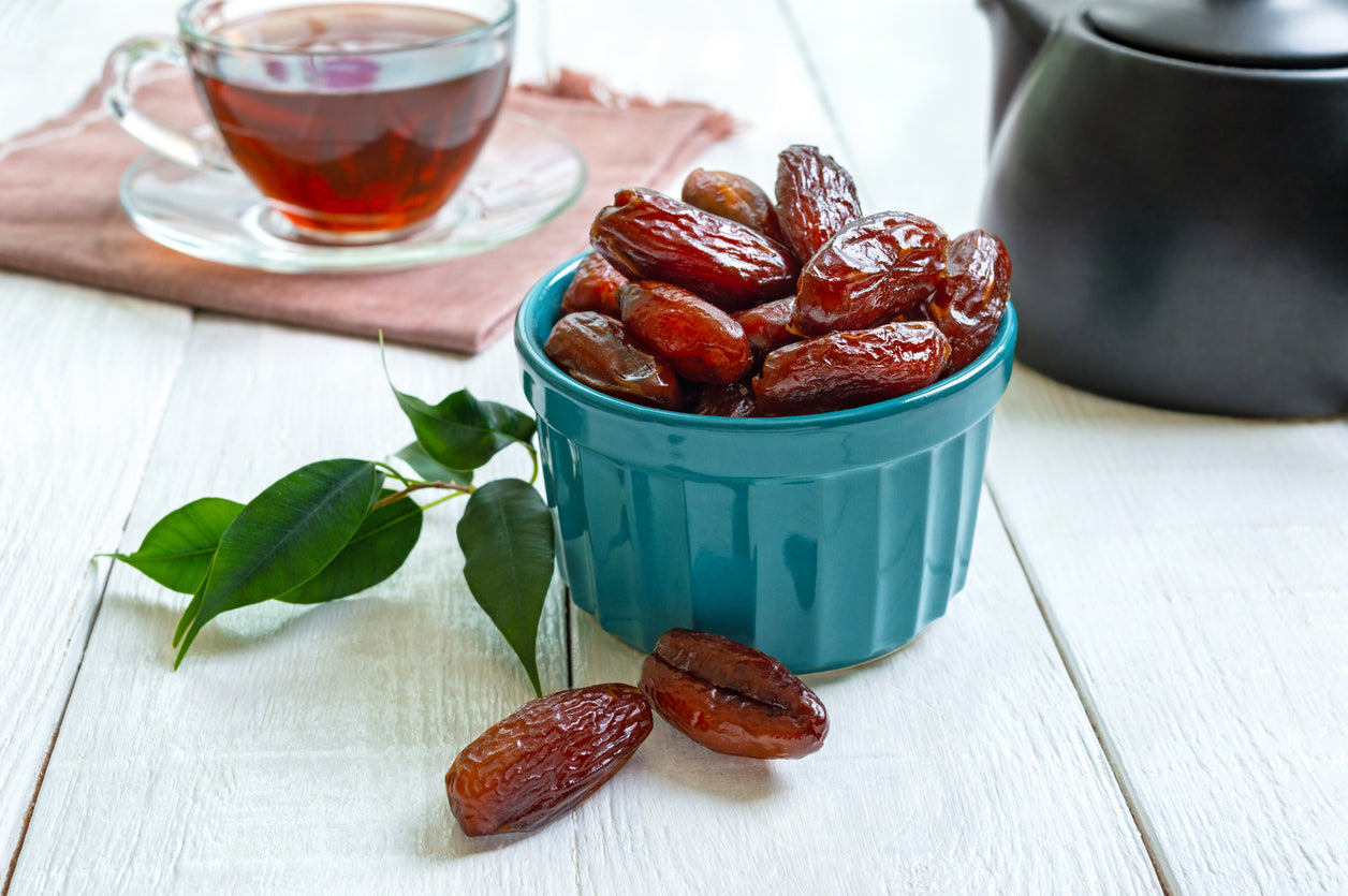 The Perfect Afternoon Pick-Me-Up: SweetSaffron Dates and Coffee / Tea